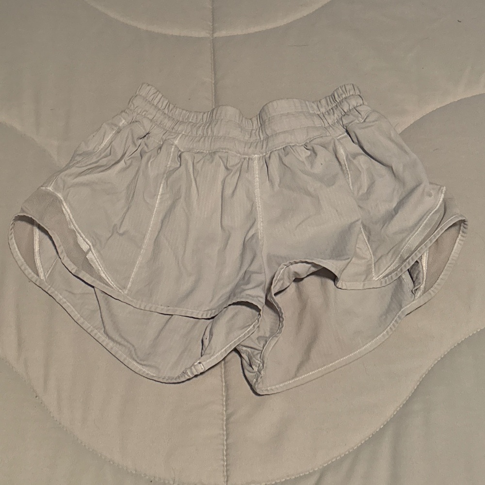 White Lululemon hotty hot shorts
